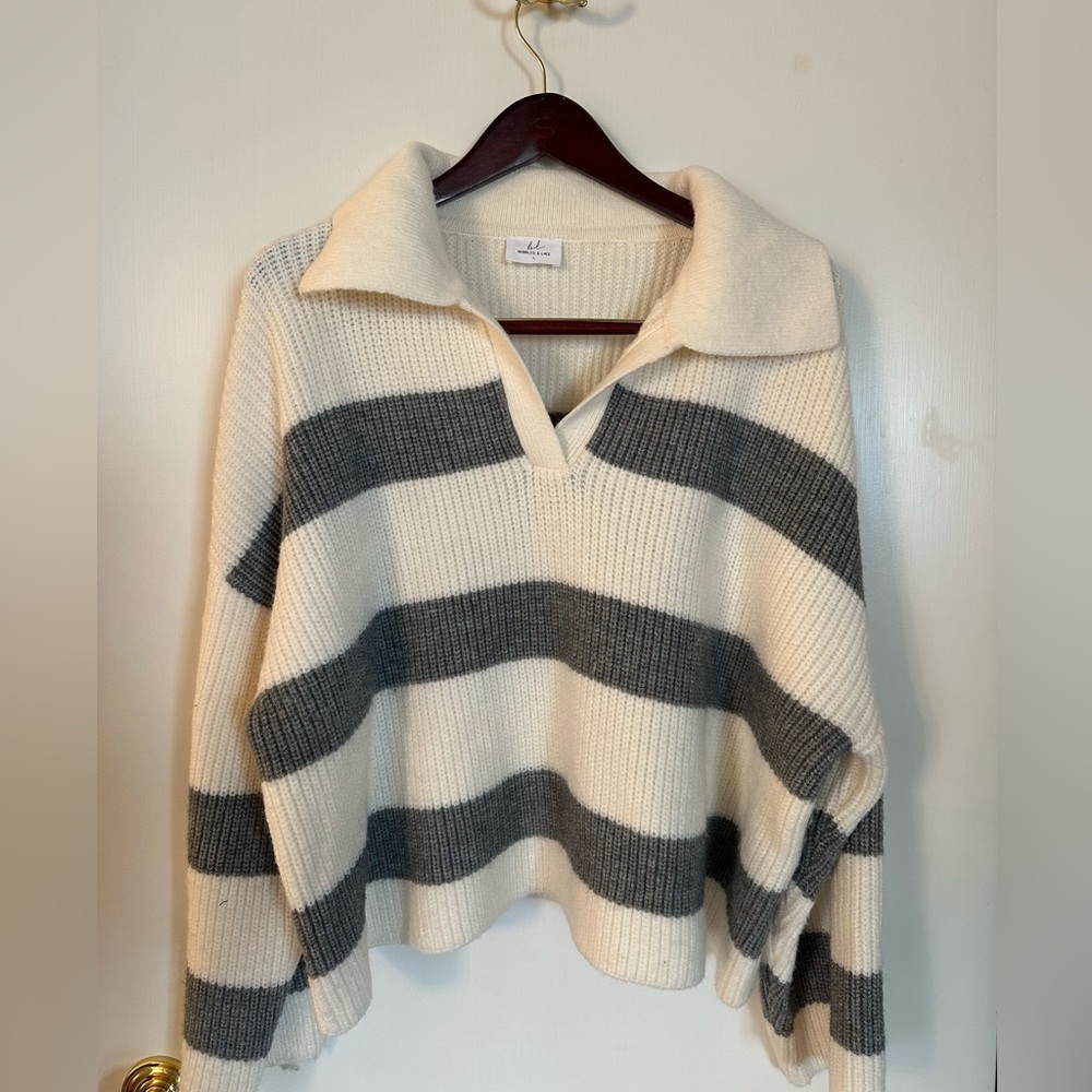 Never worn - Bobbles & Lace Women's Chunky Striped sweater - size L so cozy